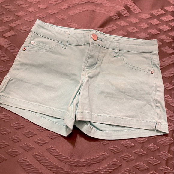 Mint green size 3 shorts - Picture 1 of 3